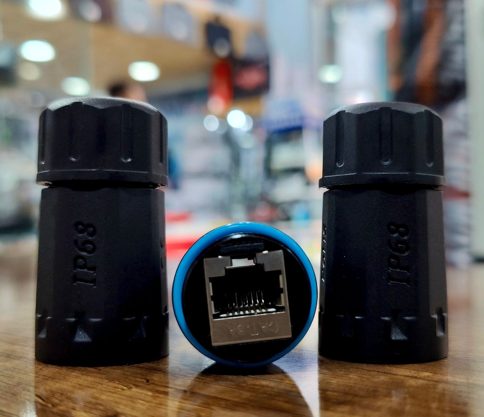 Adaptateur de Raccordement RJ45 Étanche IP68 - Forme Tube Noir Cat.6/Cat.6A