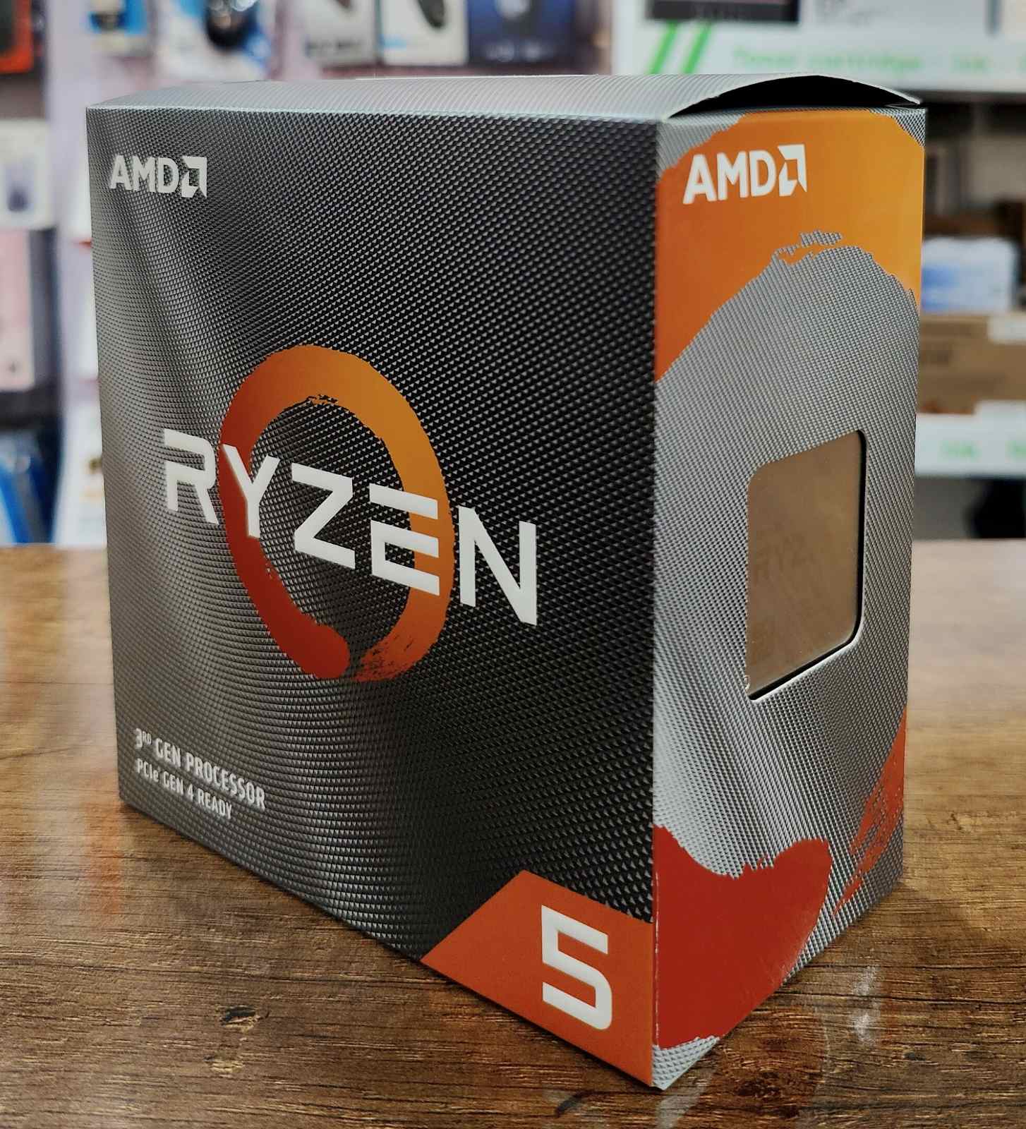 CPU AMD AM4 Ryzen 5 Pro 3600 3.6Ghz 35 MO Box