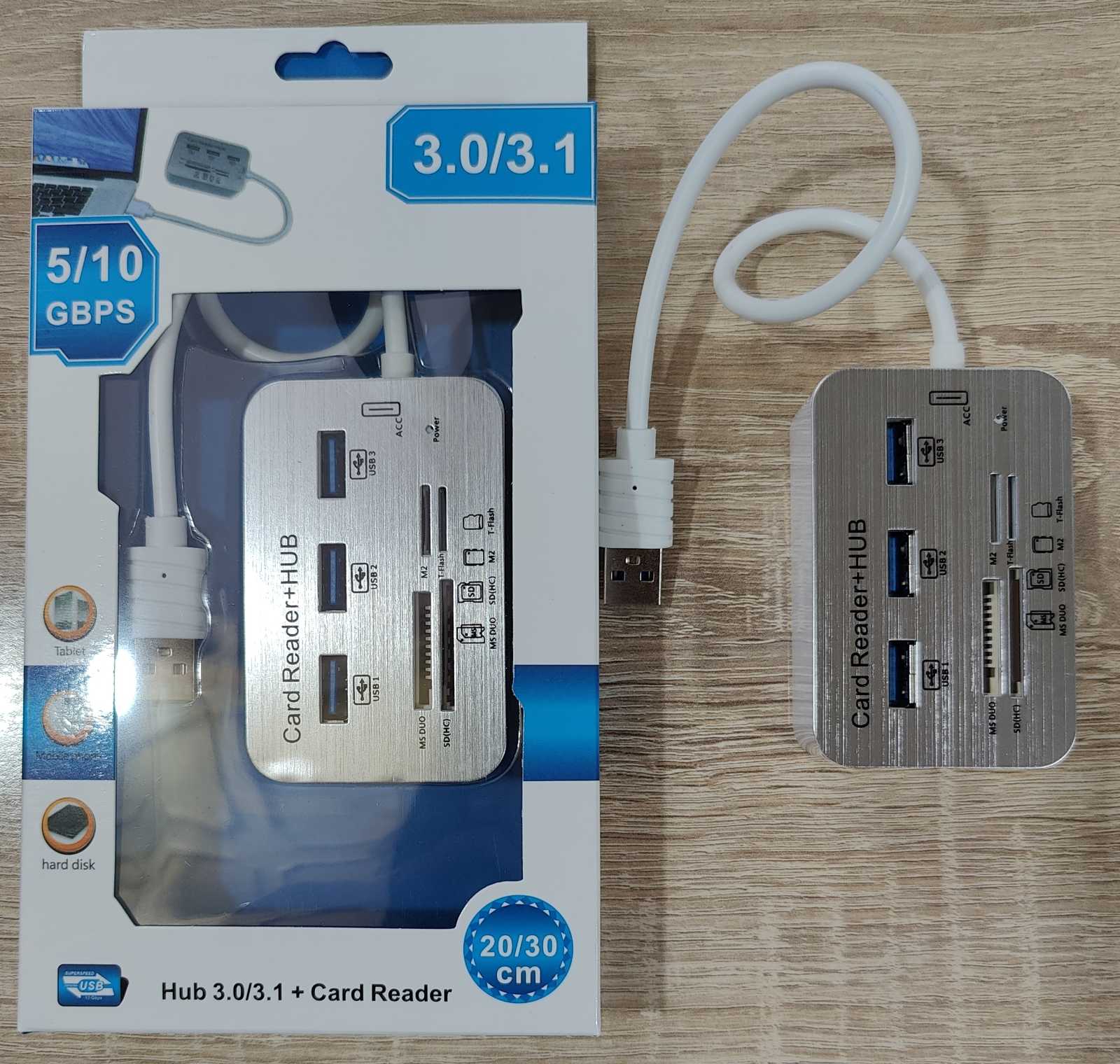 Hub USB 03 Ports 3.0 + Lecteur de Carte Réf:716