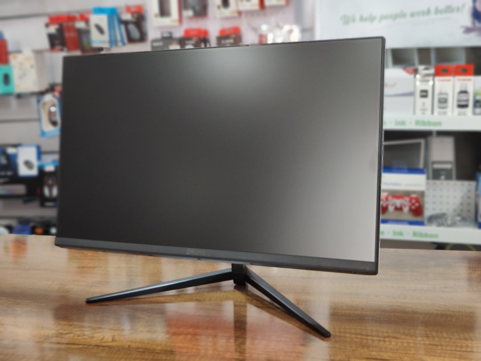 Micro All in One ENGIMA X540 i5-5em_DDR3 8Go_SSD 256GB_ 24"